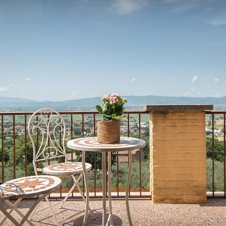 Agriturismo Villa Val D'Olivi Capodacqua  Luaran gambar