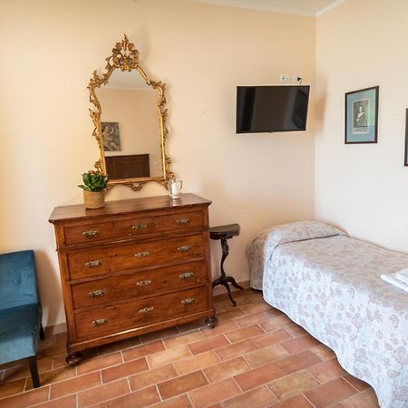 Agriturismo Villa Val D'Olivi Capodacqua  Luaran gambar