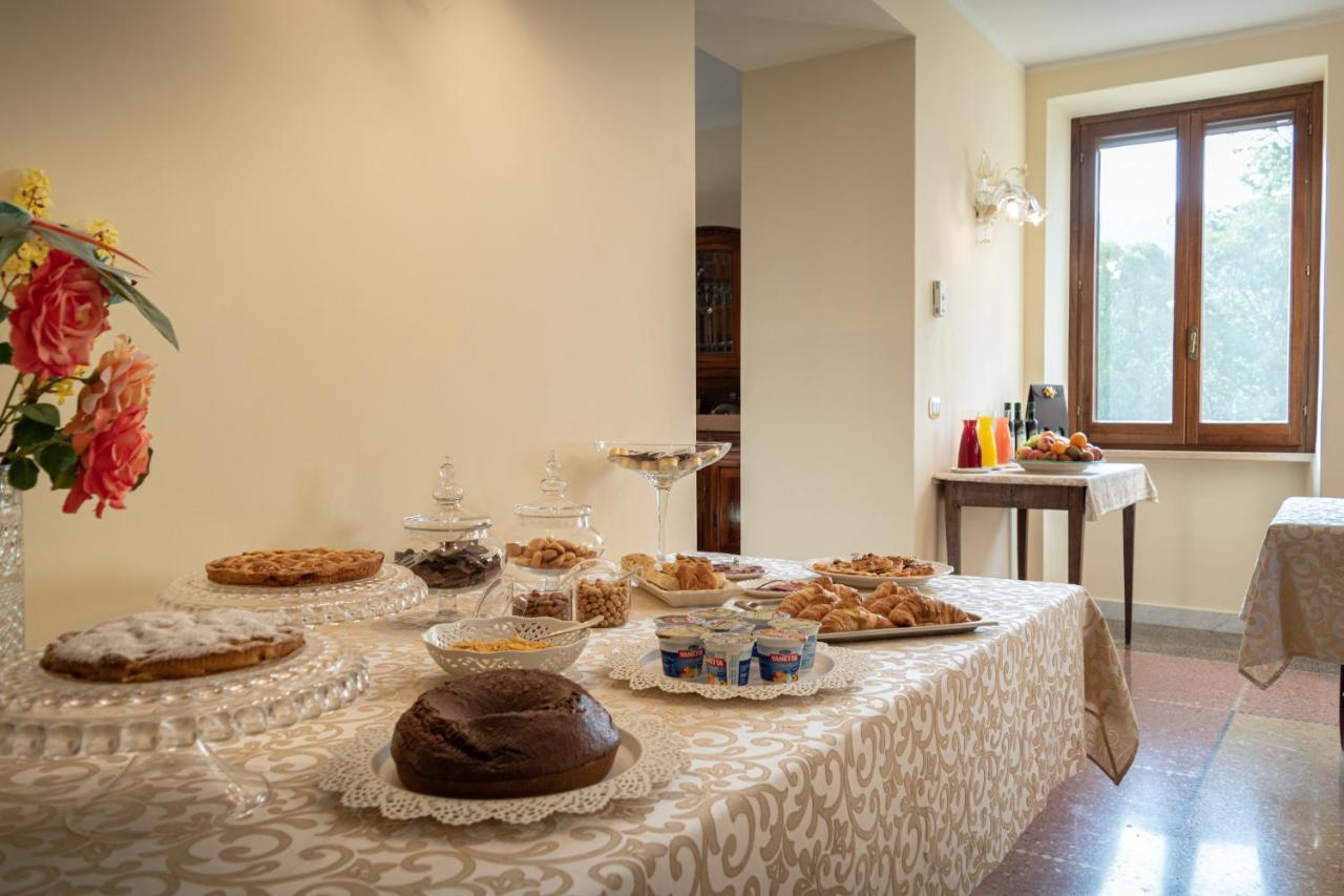 Agriturismo Villa Val D'Olivi Capodacqua  Luaran gambar