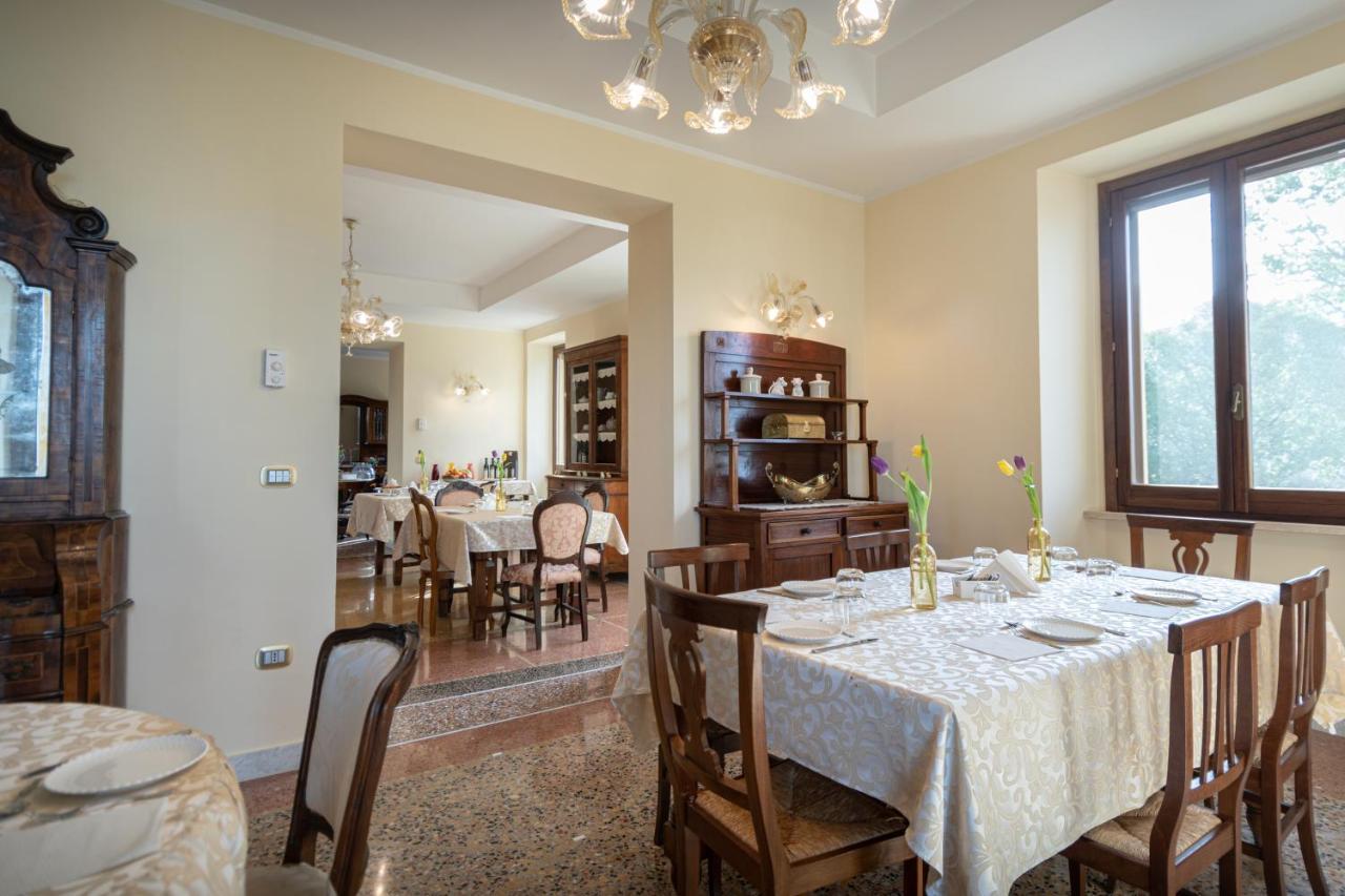 Agriturismo Villa Val D'Olivi Capodacqua  Luaran gambar