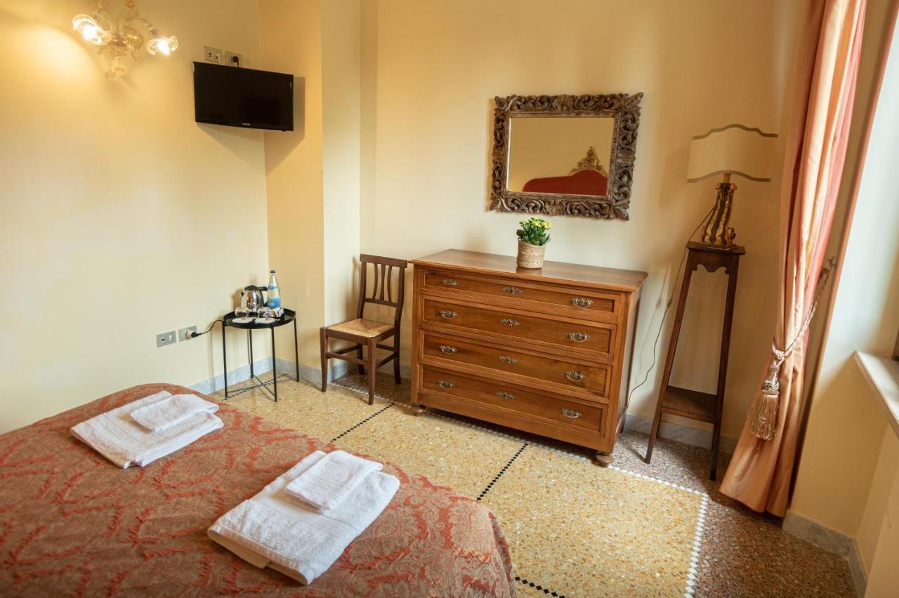 Agriturismo Villa Val D'Olivi Capodacqua  Luaran gambar