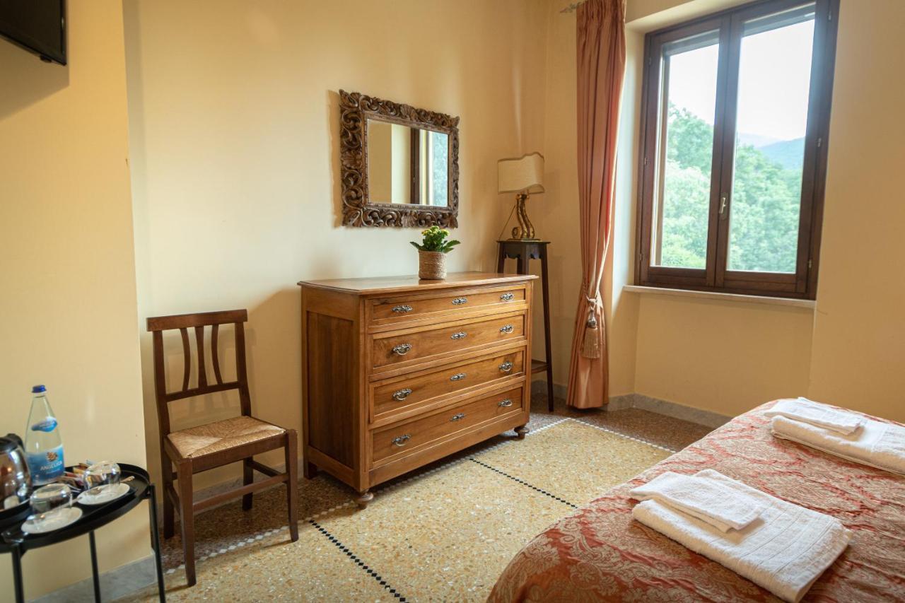 Agriturismo Villa Val D'Olivi Capodacqua  Luaran gambar