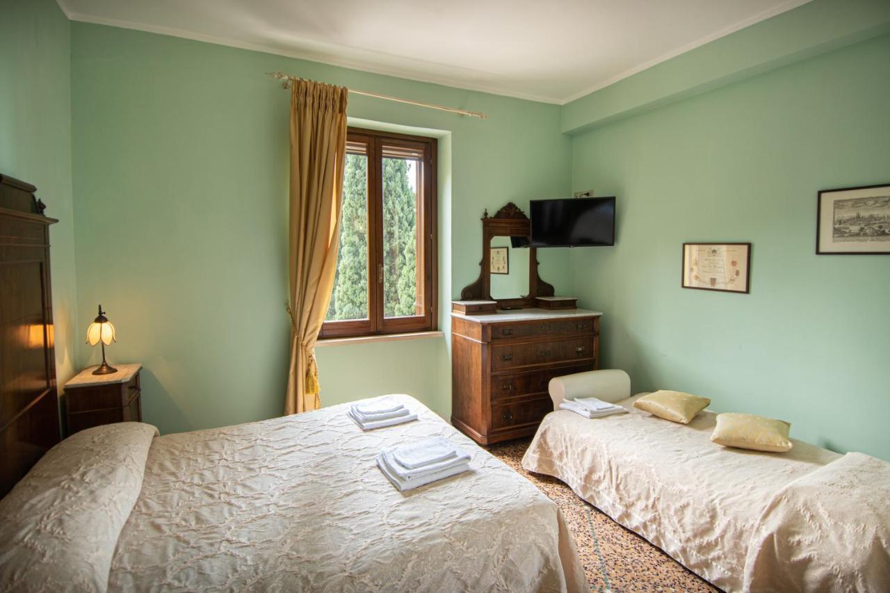 Agriturismo Villa Val D'Olivi Capodacqua  Luaran gambar