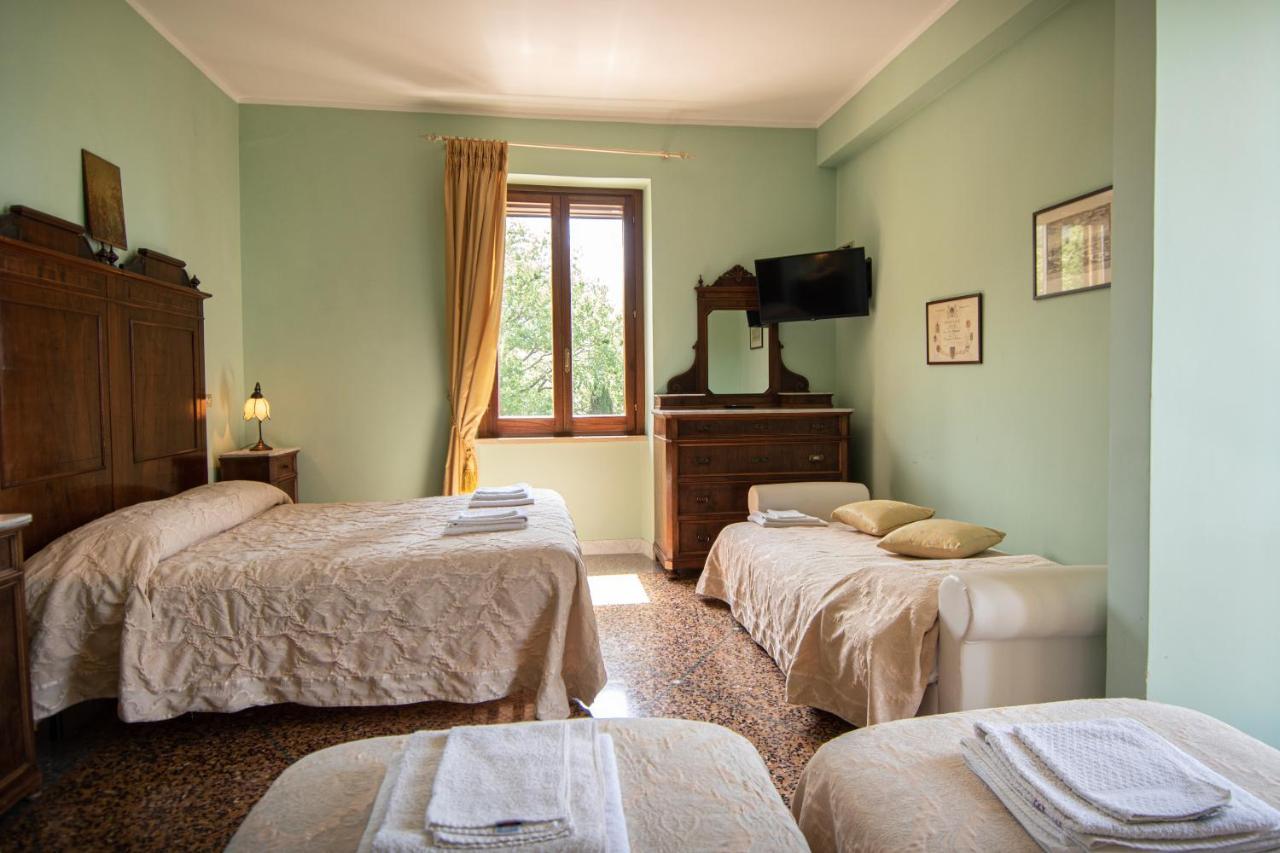 Agriturismo Villa Val D'Olivi Capodacqua  Luaran gambar