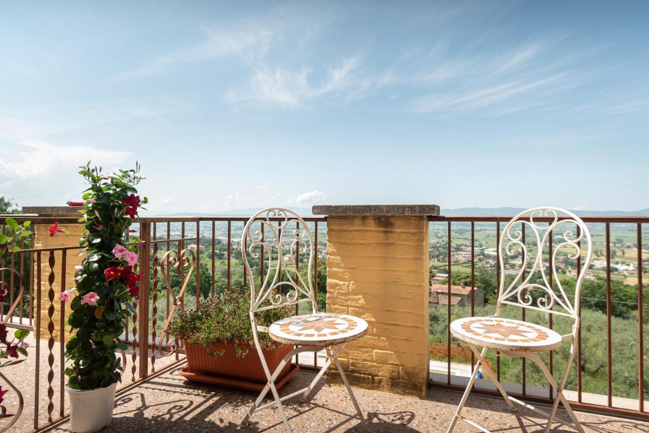 Agriturismo Villa Val D'Olivi Capodacqua  Luaran gambar