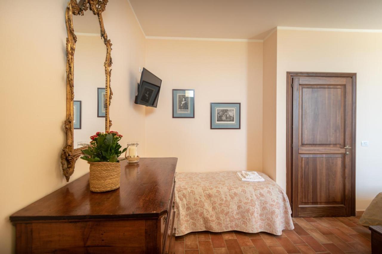 Agriturismo Villa Val D'Olivi Capodacqua  Luaran gambar