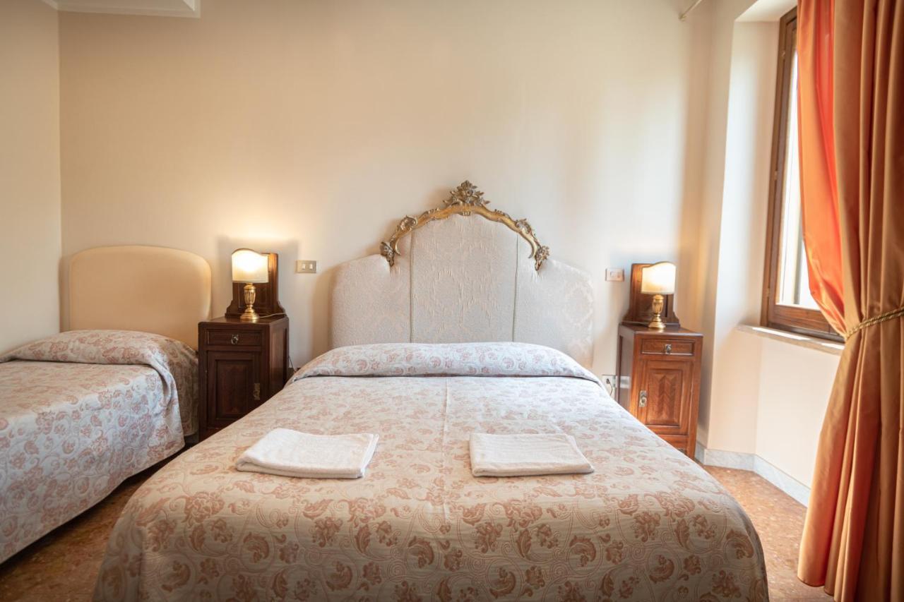 Agriturismo Villa Val D'Olivi Capodacqua  Luaran gambar