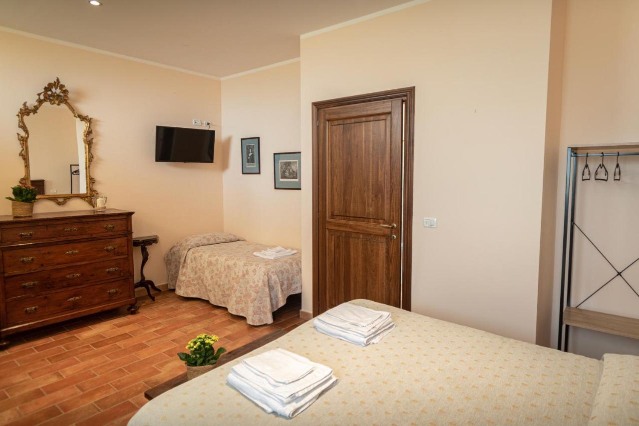 Agriturismo Villa Val D'Olivi Capodacqua  Luaran gambar