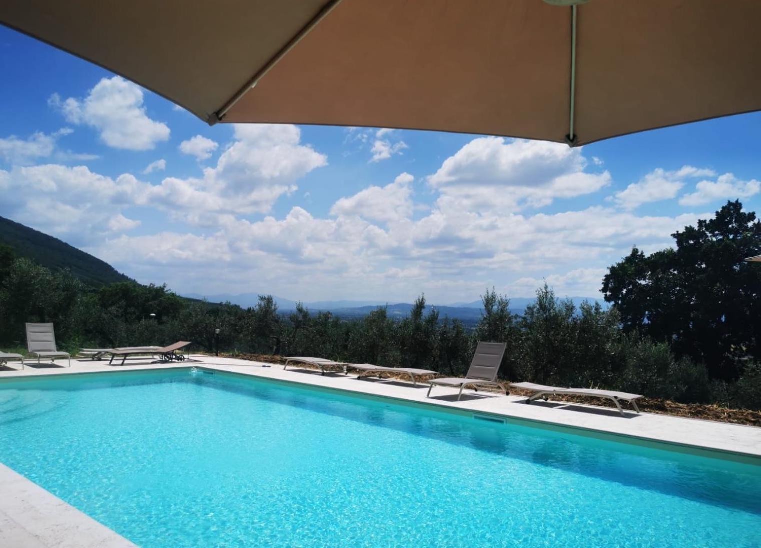 Agriturismo Villa Val D'Olivi Capodacqua  Luaran gambar