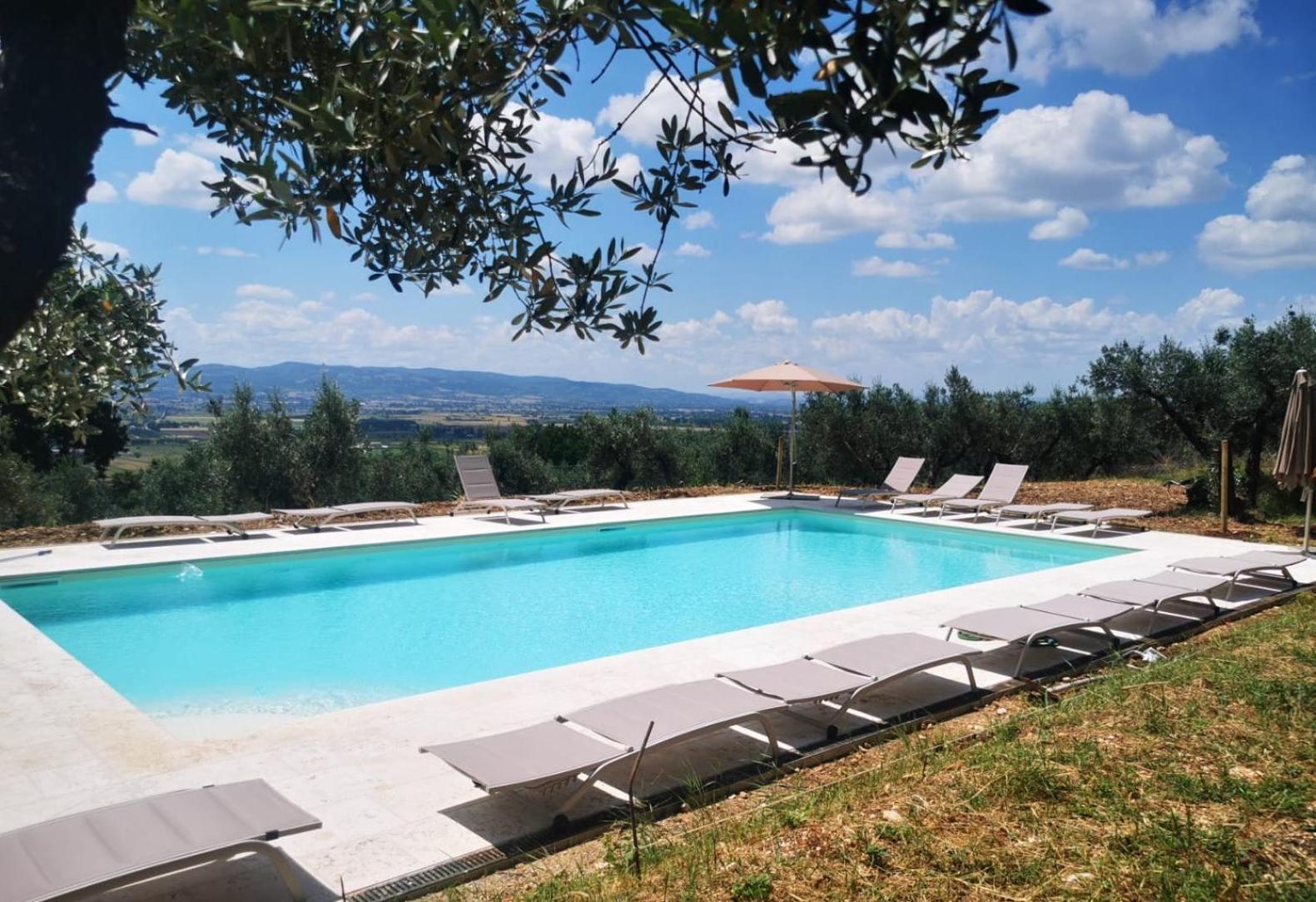 Agriturismo Villa Val D'Olivi Capodacqua  Luaran gambar