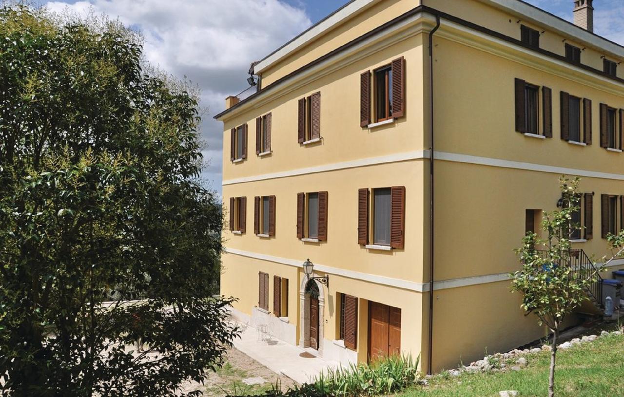 Agriturismo Villa Val D'Olivi Capodacqua  Luaran gambar